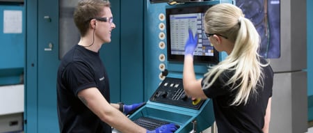 Inwestowanie w talent: Podejście CEJN do przyciągania większej liczby osób do branży produkcyjnej 