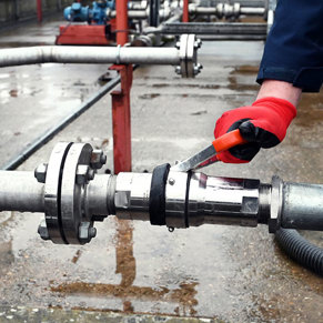 Hur Reynolds Training Services Ltd använder CEJN Smartflow dry-break-kopplingar för att lära ut säkerhet i högriskbranscher